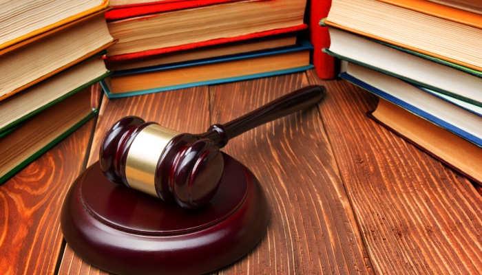 药店营业员拿错药该赔偿吗 由谁承担赔偿责任-四川格豪律师事务所