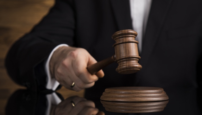 落石砸车致司机死亡案家属提百万赔偿 案件即将进行庭前调解-四川格豪律师事务所